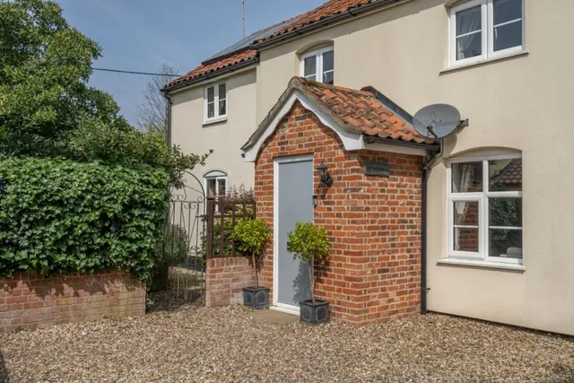 Birds Corner, Shipdham, IP25, photo 1