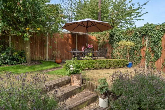 Birds Corner, Shipdham, IP25, photo 2
