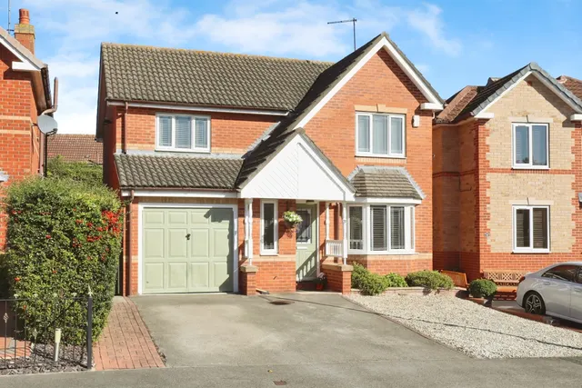 Applewood Close, Worksop, photo 1