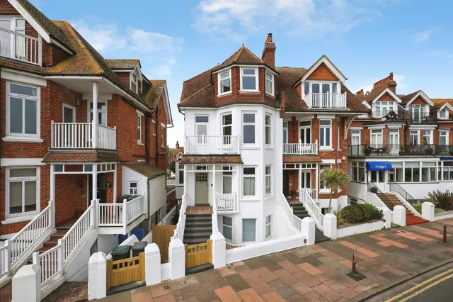 Royal Parade, Eastbourne, photo 1