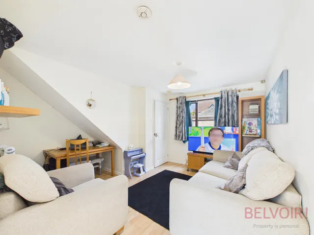 Photo 2 — Braddock Close, Lenton, Nottingham, NG7