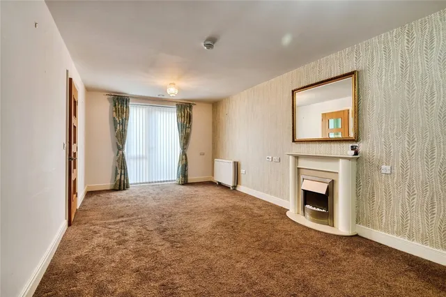 Chester Road, Castle Bromwich, B36, photo 2
