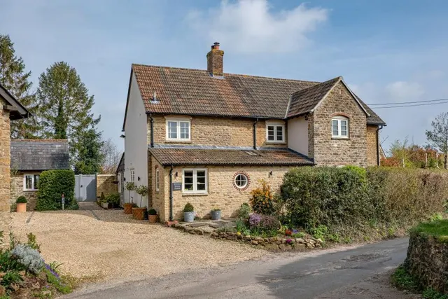 Norley Lane, Studley, SN11, photo 2