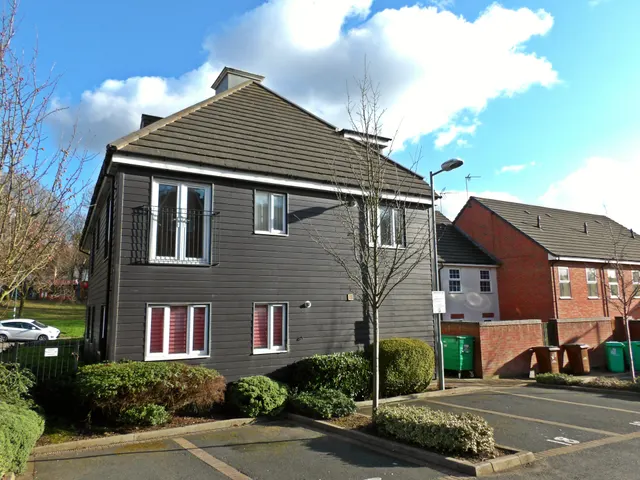 Marmion Court, NG3, photo 1