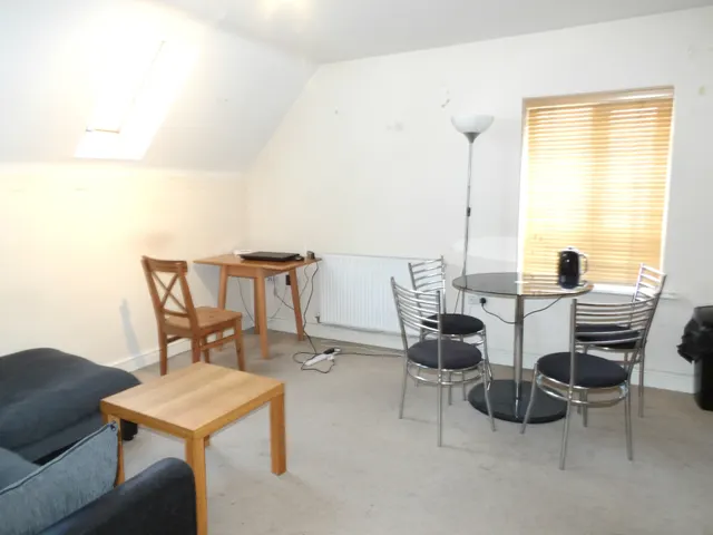 Marmion Court, NG3, photo 3