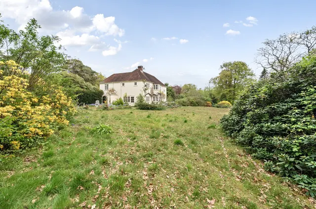 Pine Avenue, Camberley, Surrey, GU15 2LY, photo 1