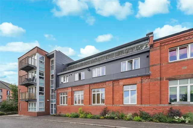 Munro Place, Anniesland, G13, photo 1