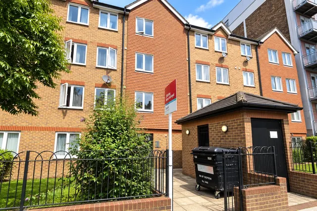 Mayday Road, Thornton Heath, CR7, photo 1
