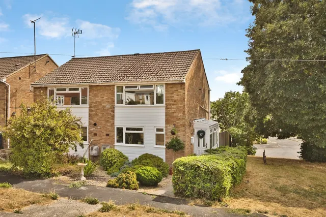 Park Hill Drive, FROME, photo 1
