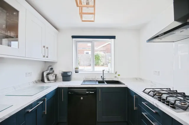 Photo 2 — Rydal Way, Eastbourne