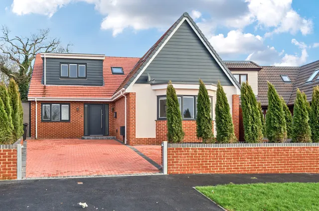 Testlands Avenue, Nursling, SO16, photo 1