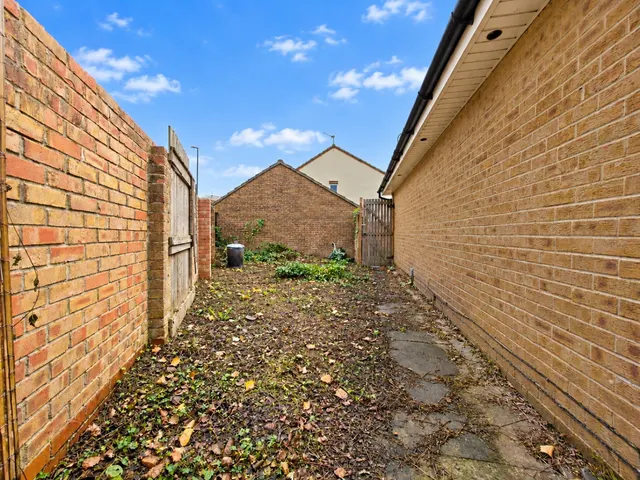 The Willows, Yate, BS37, photo 3
