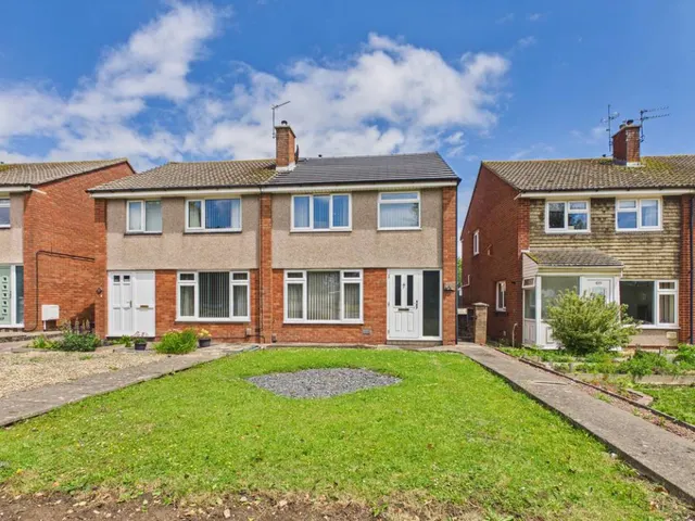 Farley Close, Little Stoke, BS34, photo 1
