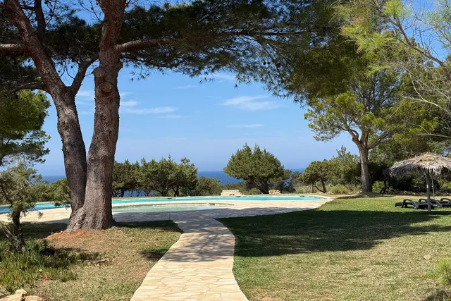 Cala Tarida, Ibiza, photo 2