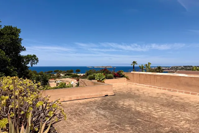 Cala Tarida, Ibiza, photo 3
