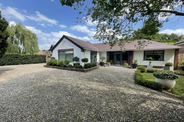 Mere, Knutsford, photo 3