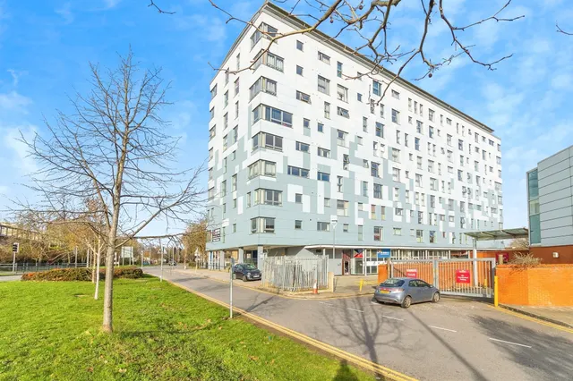 Wetherburn Court, Bletchley, MK2, photo 1