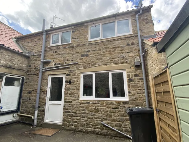 Beckside, Thornton le Dale, YO18, photo 1