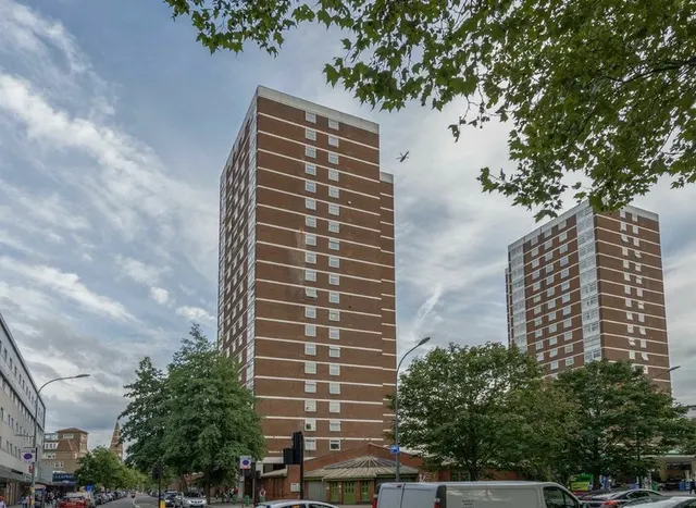 Shepherds Bush Green, Shepherds Bush, W12, photo 1