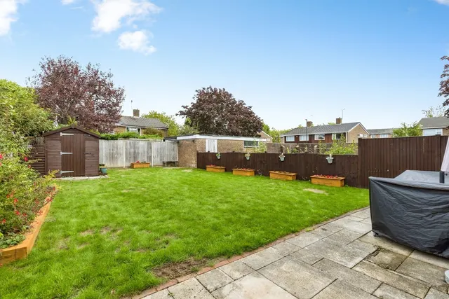 Aintree Road, Crawley, RH10, photo 3