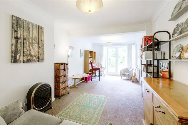Photo 2 — Beechwood Drive, Northampton, Northamptonshire, NN3