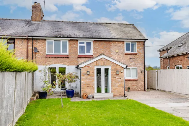 Yew Tree Bank, Tarporley, photo 1