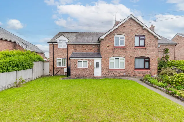 Yew Tree Bank, Tarporley, photo 2