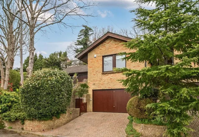 Highland Road, Purley CR8 2HS, photo 1