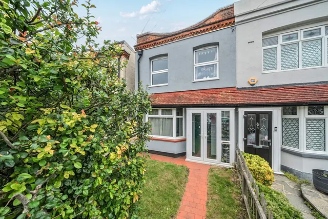 Perry Hall Road, BR6, photo 1