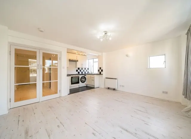 Streatham Hill, Streatham, SW2, photo 3