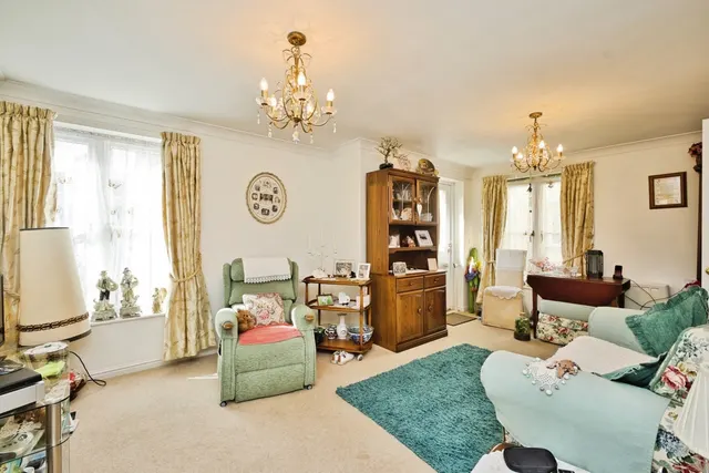 Somerton Road, Street, BA16, photo 2