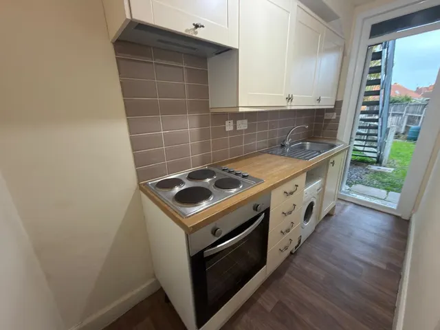 Hillborough Road, Southend on Sea, SS0, photo 3