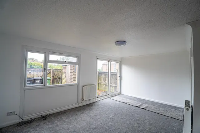 Ditchling Drive, Hastings, photo 2