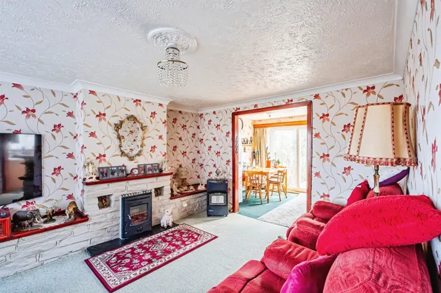 Saxby Close, Eastbourne, BN23, photo 3