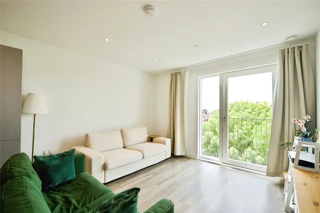 Photo 2 — Ron Leighton Way, London, E6