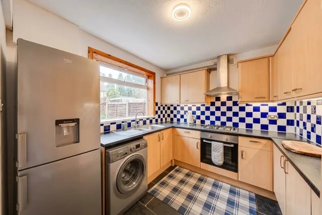 Castleton Road, London, SE9, photo 3