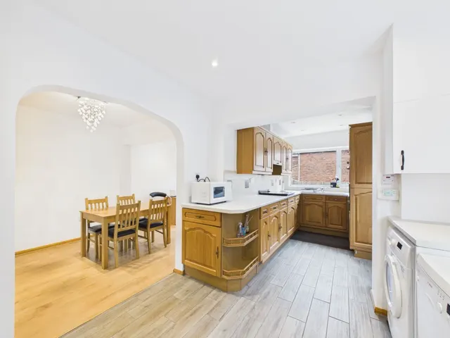 Fowler Close, Earley, RG6, photo 2