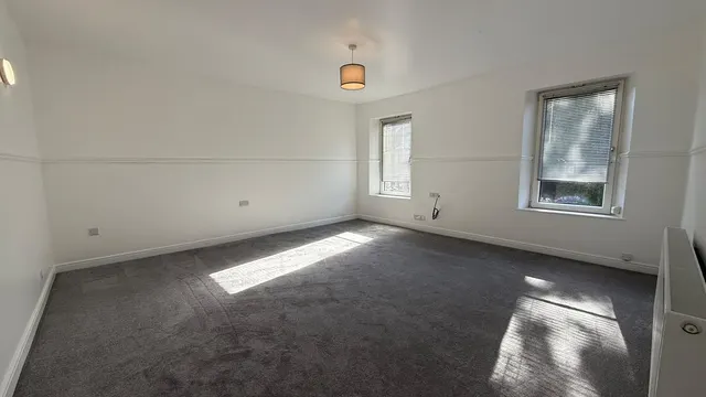 Manchester Road, Deepcar, S36, photo 3