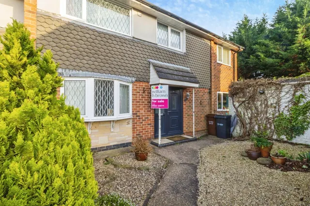 Mons Road, LINCOLN, photo 1