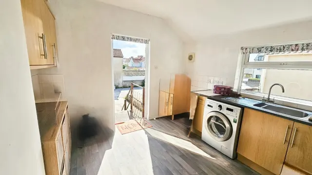 High Street, Worle, BS22, photo 3
