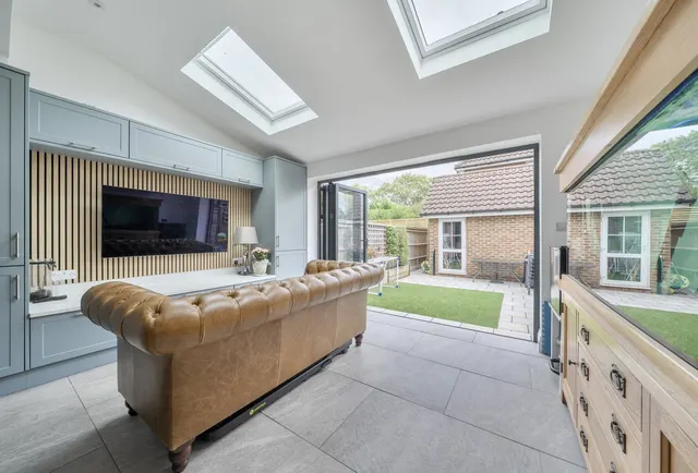 Photo 2 — Forge Place, Hookwood, RH6 0AL
