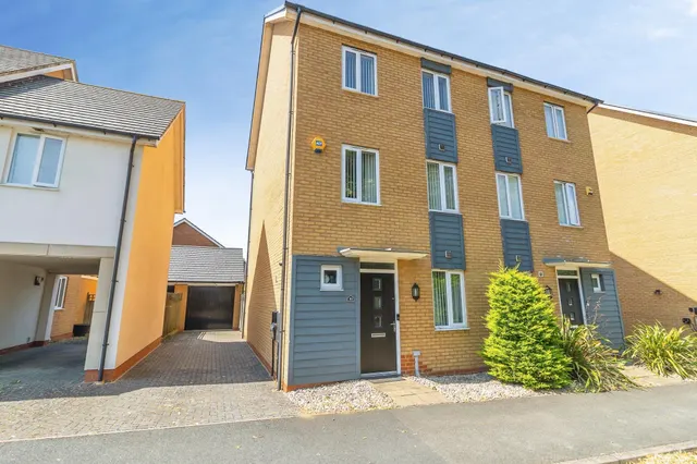 Wilkinson Crescent, Milton Keynes, MK12, photo 1