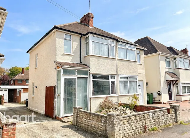Eighth Avenue, Luton, LU3, photo 1
