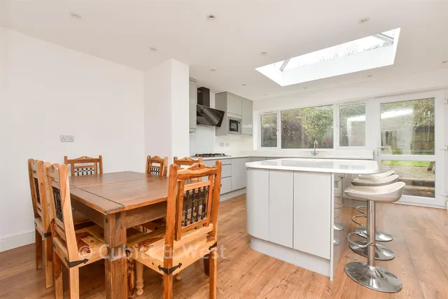 Hindhead Way, Wallington, SM6, photo 3