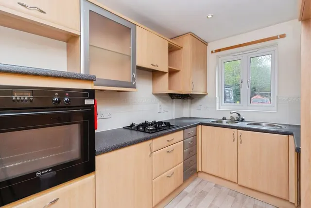 Photo 3 — Bickerstaff Court, Wellington, Shropshire, TF1