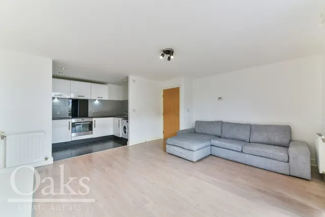 Watson Place, South Norwood, SE25, photo 2