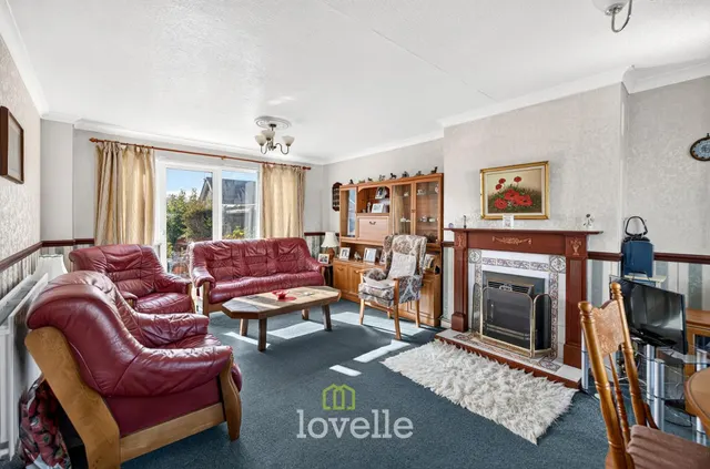 Rutland Drive, New Waltham, DN36, photo 2