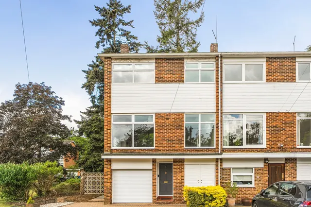 Boulters Court, Maidenhead, photo 1