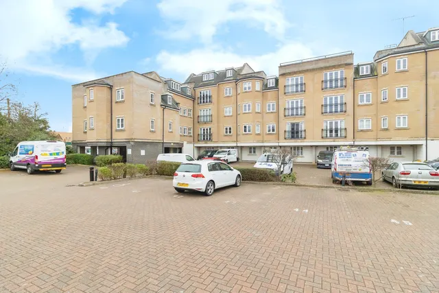 Lake Street, Leighton Buzzard, LU7, photo 1