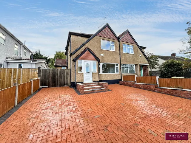 Oak Hill Drive, Prestatyn, LL19, photo 1